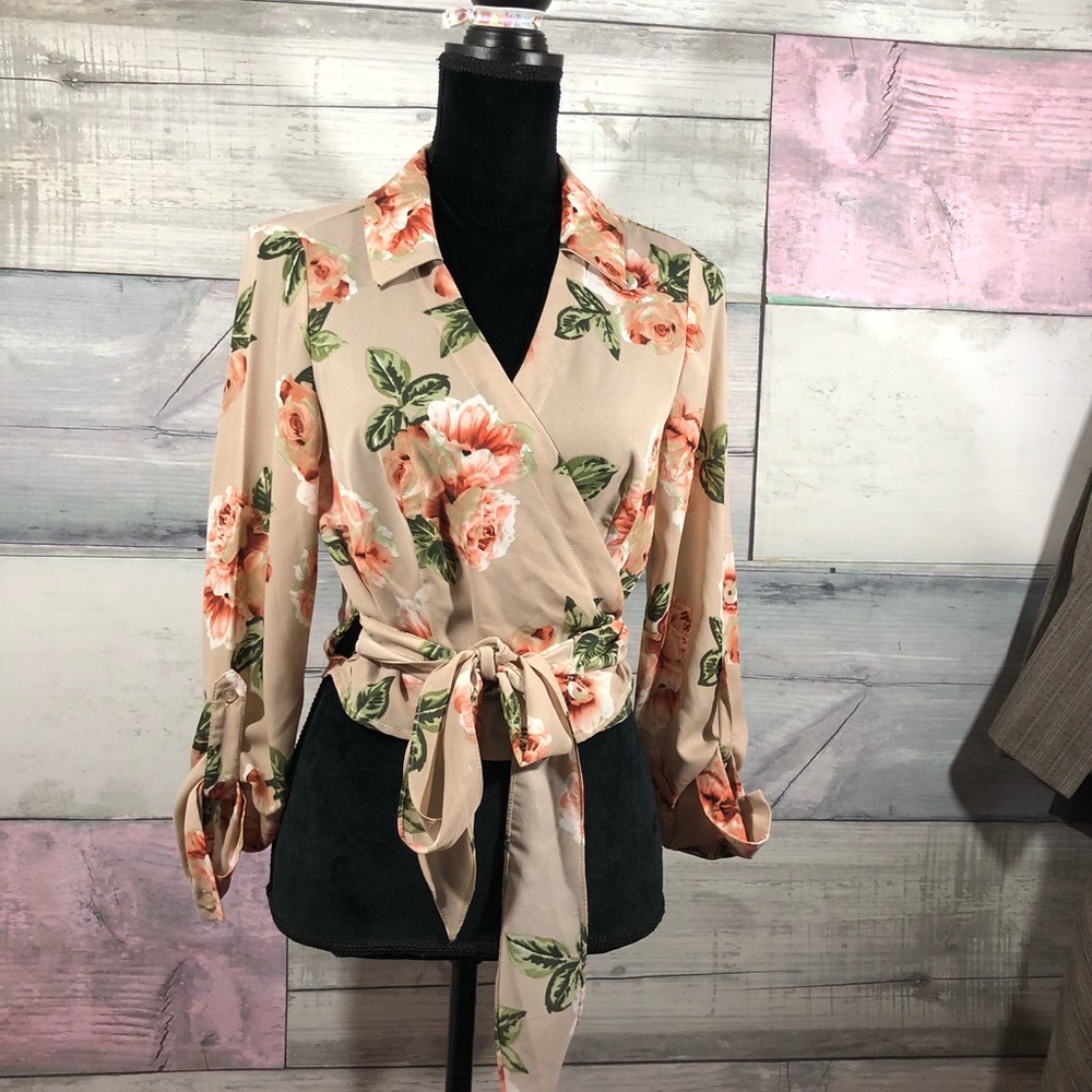 Casting LA. Beige peach  wrap around top. Size M